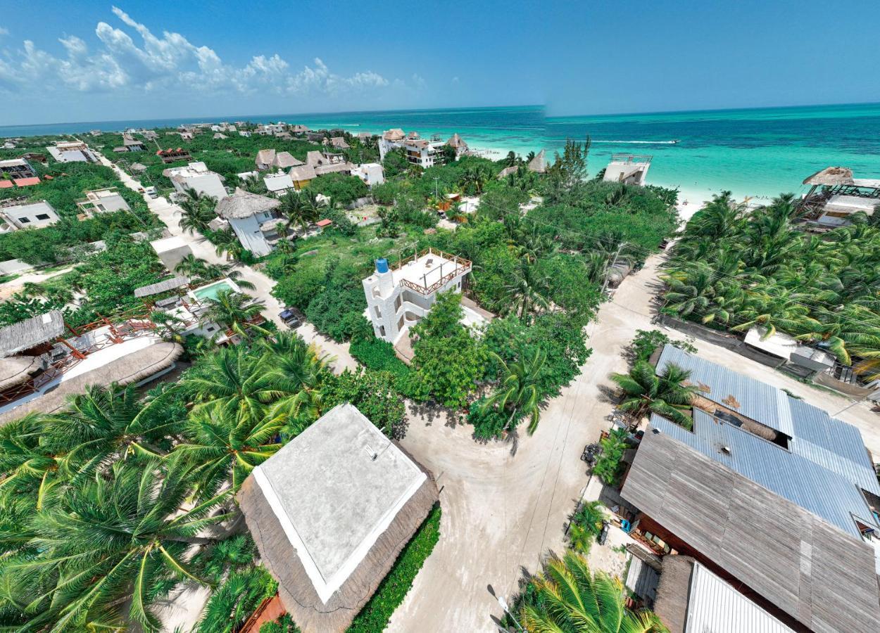 Hotel Ak'Na Holbox Exteriör bild